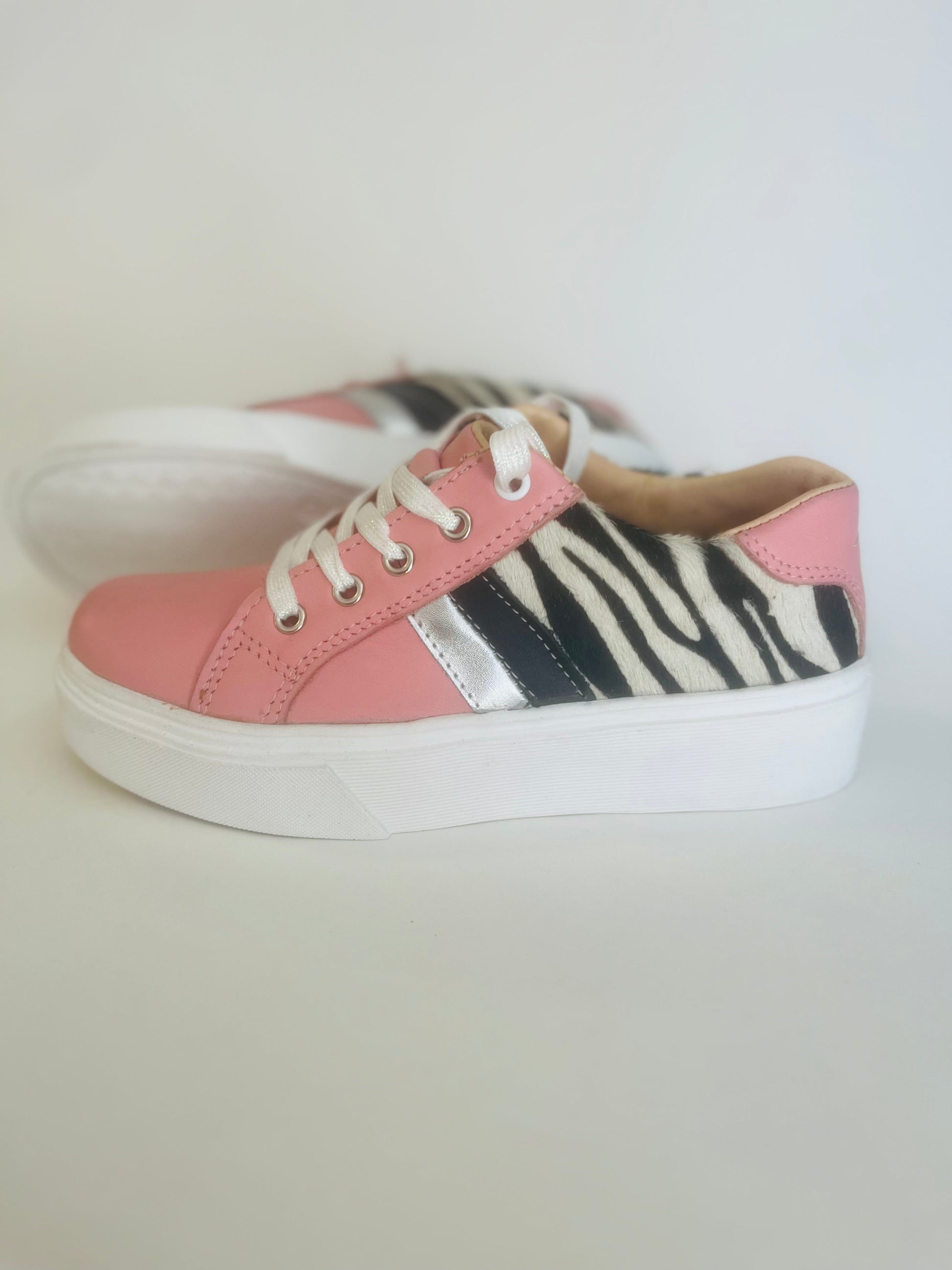 Zapatilla de Cuero Mujer Cebra Pink - Rosa Estampado Animal Print Cordones - juanfranko zapatos