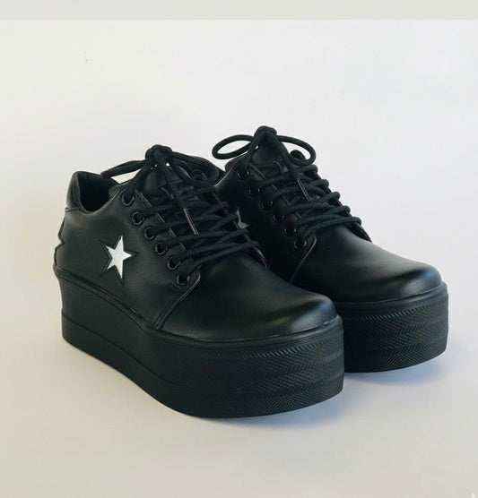 Zapatilla de cuero negro silver star - juanfranko zapatos